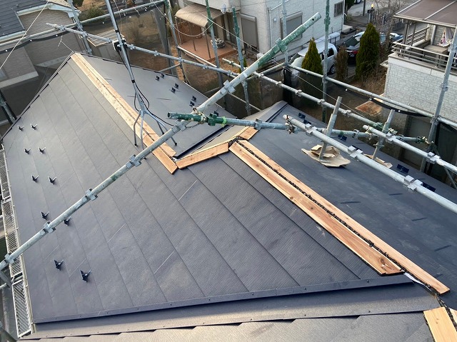 貫板設置後の屋根全体