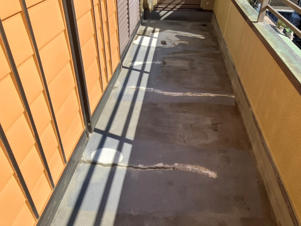 ベランダ施工前