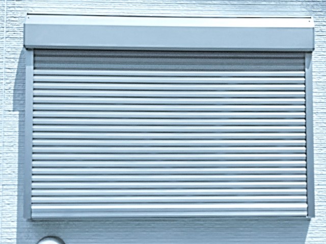 名古屋市中区にて外壁塗装の塗り替え作業でシャッターボックスも同時に塗り替える利点とは？