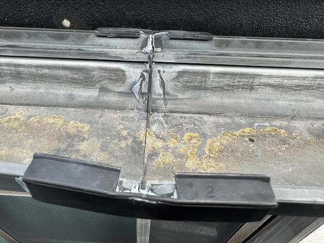 宮代町　雨樋　経年劣化　ひび割れ　雨樋交換