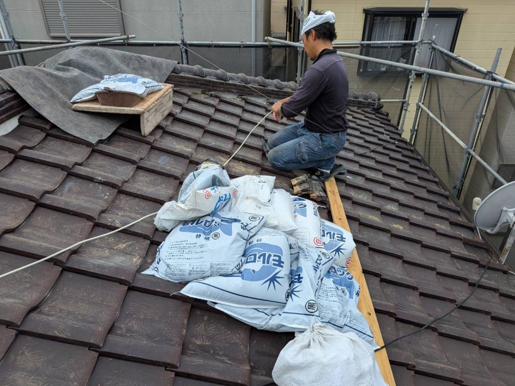 屋根上の作業準備