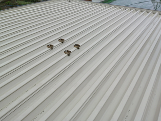 山武郡横芝光町屋形で折半屋根から雨漏りを起こし屋根カバー工事をご提案