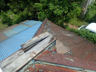 山武郡横芝光町木戸台でトタン屋根の調査、錆びや棟板金の剥がれは雨漏りの原因になります