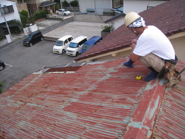 トタン屋根修理