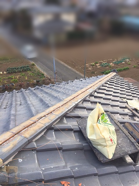 １段目の熨斗瓦設置後の屋根