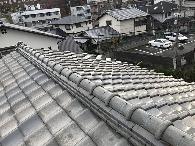 吹田市、屋根の無料点検で見つけた築４０年・瓦屋根の雨漏り要因