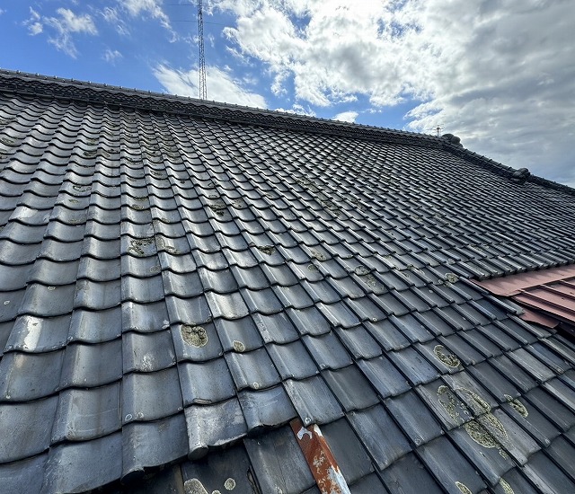 さいたま市見沼区にて築７０年瓦屋根１階建て住宅の雨漏り現地調査を行いました