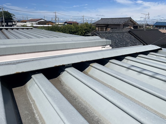 越谷市　二階建て　雨漏り修繕