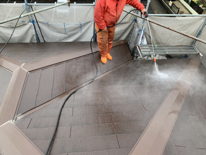 春日井市の屋根塗装、高圧洗浄