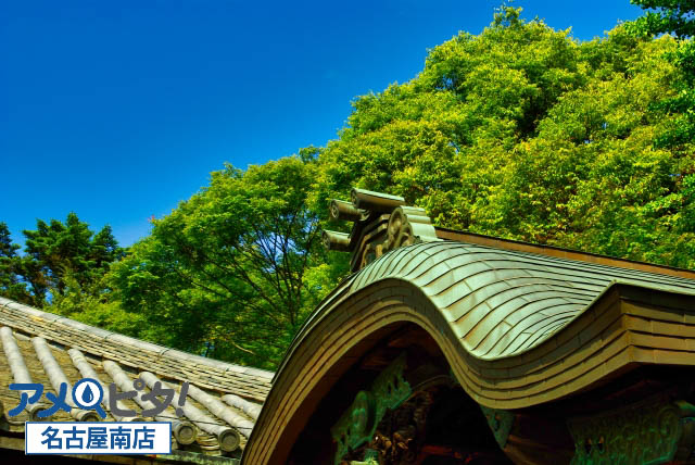 寺社仏閣のむくり屋根の場合、銅板屋根が採用されやすいです。