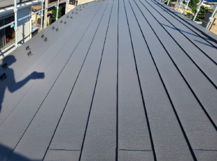 ガルバリウム鋼板でカバー工法を実施