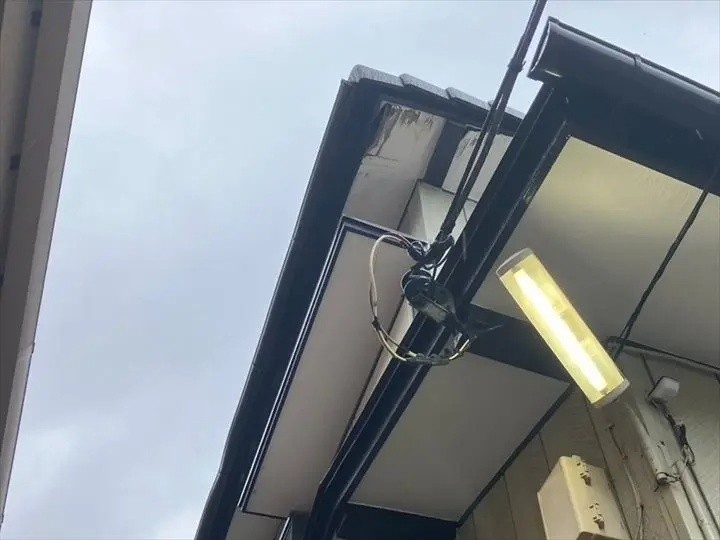 軒天の破損状況