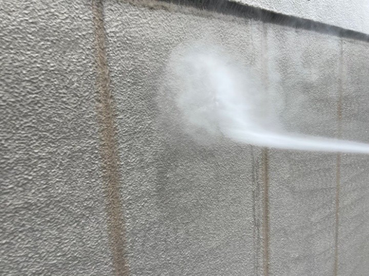 外壁の洗浄作業
