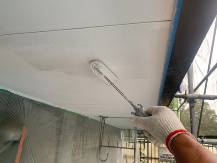 軒天の付帯部の塗装