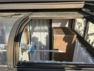 古いポリカーボネート取り外し作業