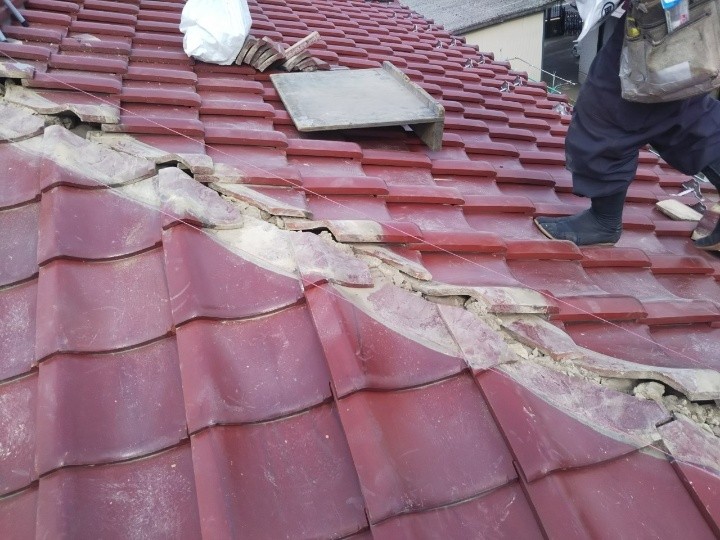 水糸の張り付け作業