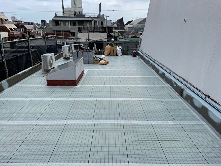 通気緩衝シートの設置後の状態