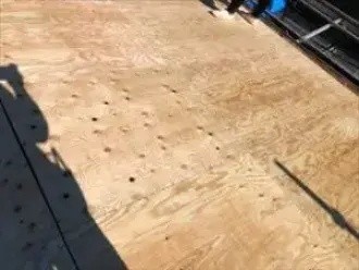 工事に合わせて12mmの合板を増し張り下地の補強