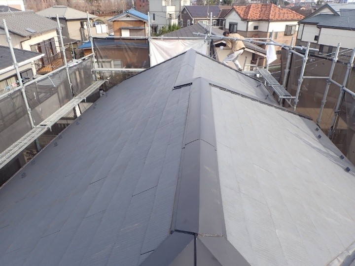 棟板金の交換工事後の状態
