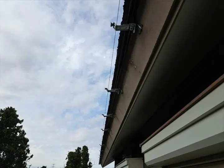 吊り金具を取り付ける作業工程