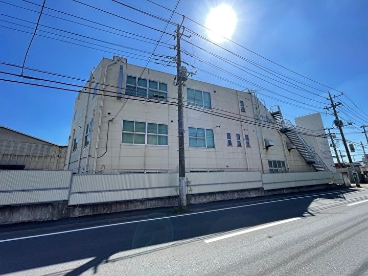 ALCパネルを使用した建物の外観