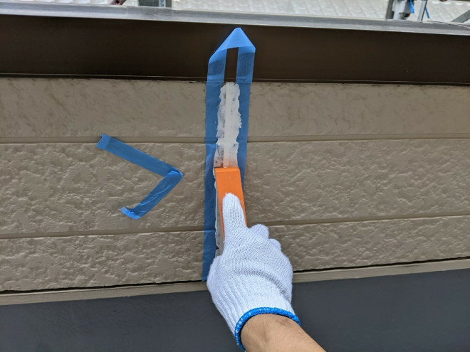 春日井市での外壁シーリング工事シーリングの寿命は塗装の寿命よりも短い | 雨漏り修理のアメピタ！